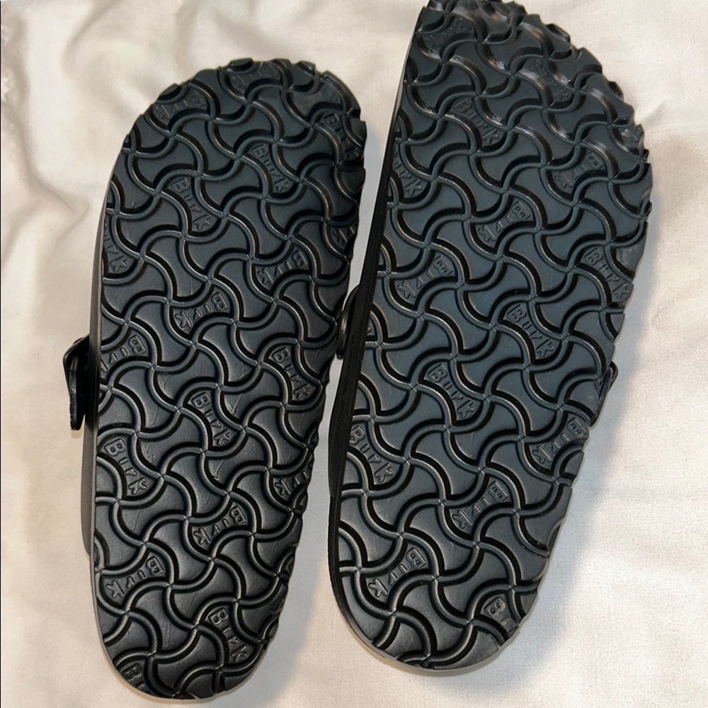 Birkenstock 38 Black Slip-On Clogs - Picture 10 of 12